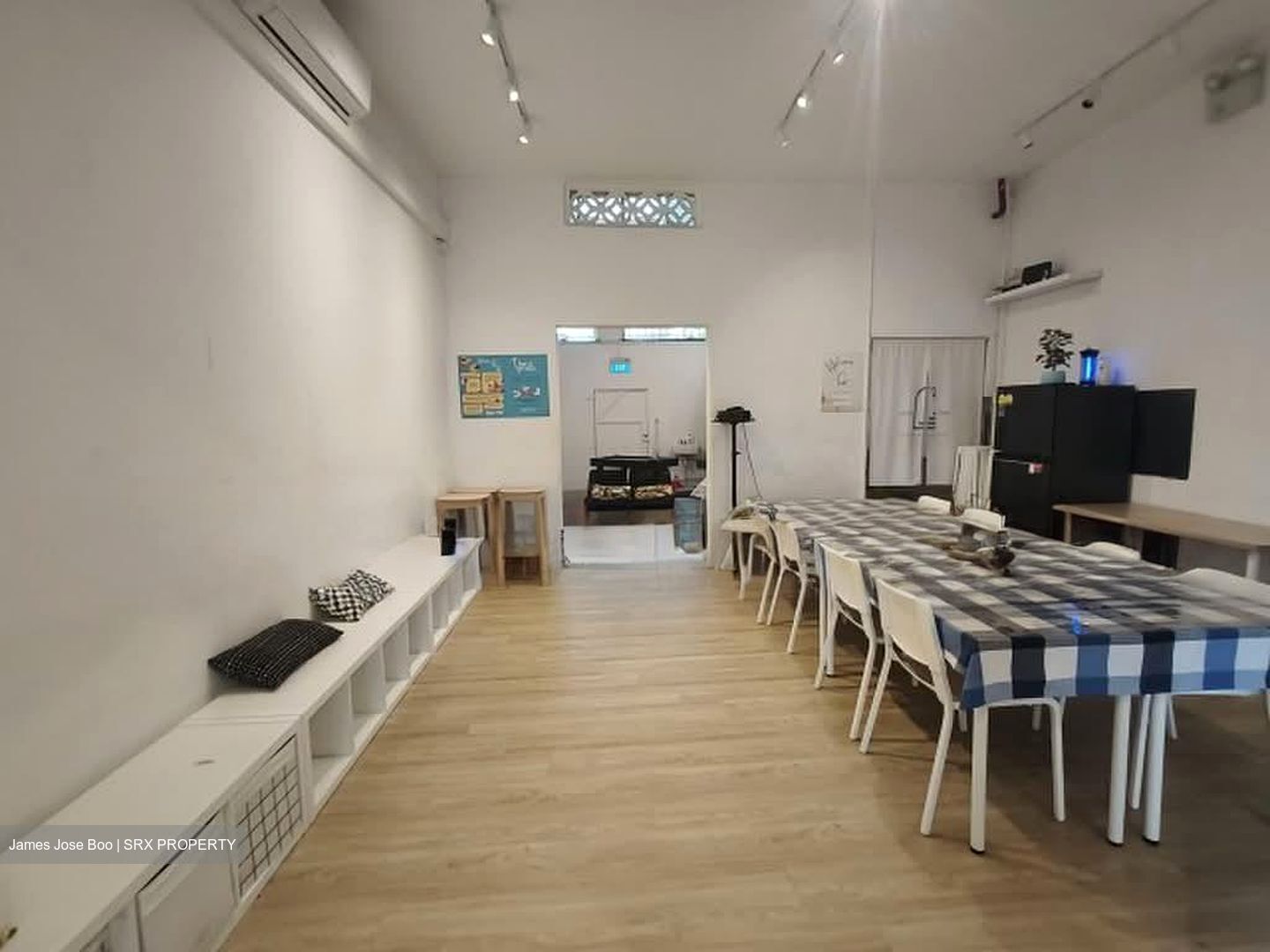Jalan Besar (D8), Retail #584785891